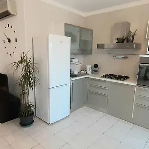 Casa Olimpia 52 , Verona Italia